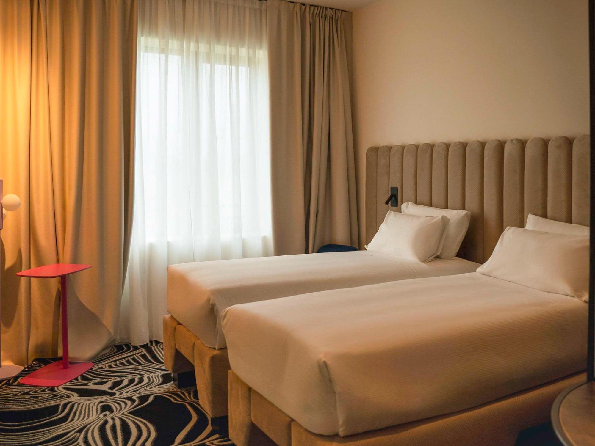 Hotel Tribe Milano Malpensa Vizzola Ticino Exterior foto