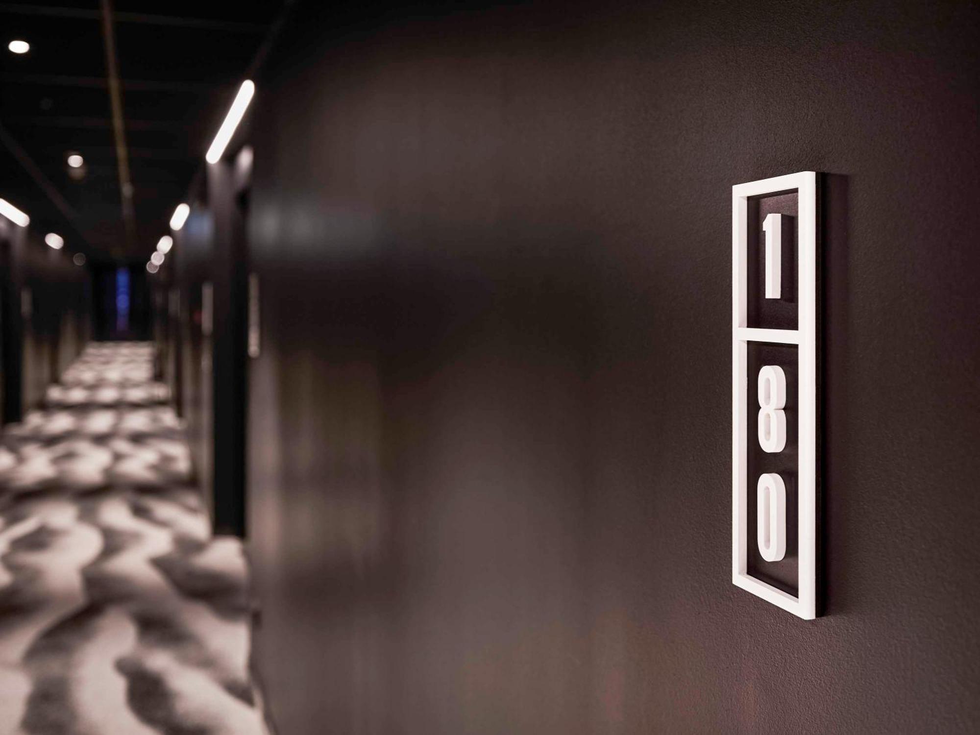 Hotel Tribe Milano Malpensa Vizzola Ticino Exterior foto