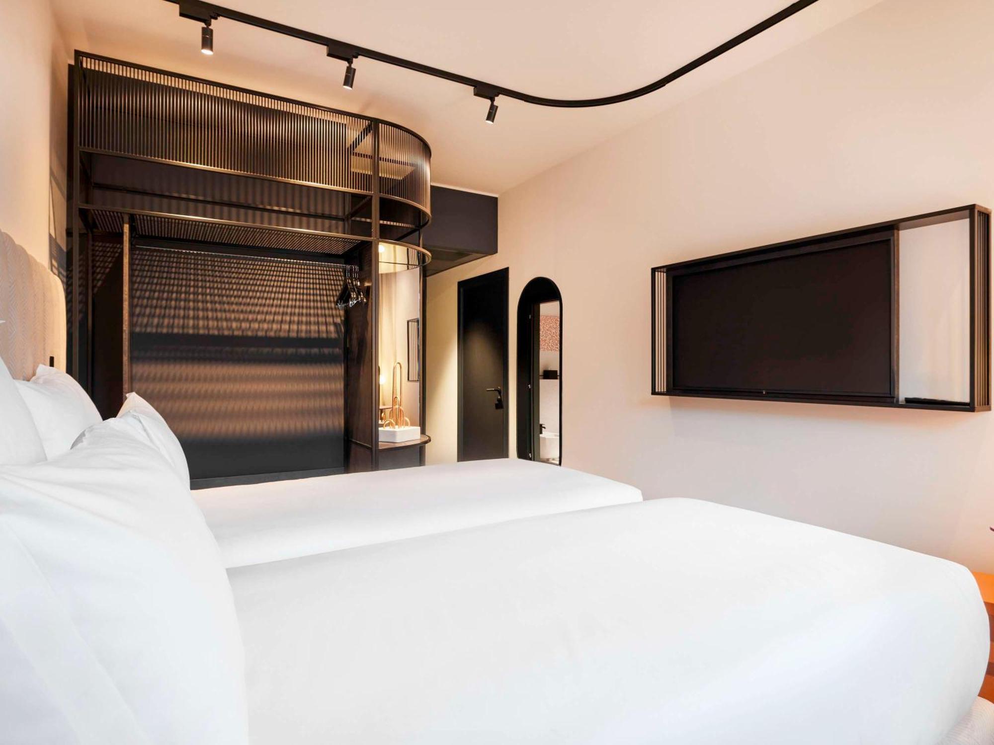 Hotel Tribe Milano Malpensa Vizzola Ticino Exterior foto