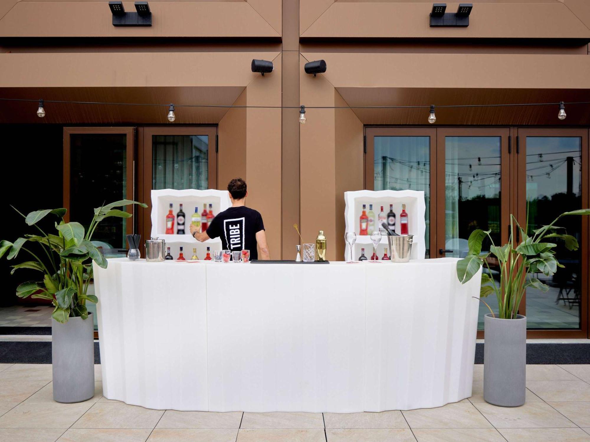Hotel Tribe Milano Malpensa Vizzola Ticino Exterior foto