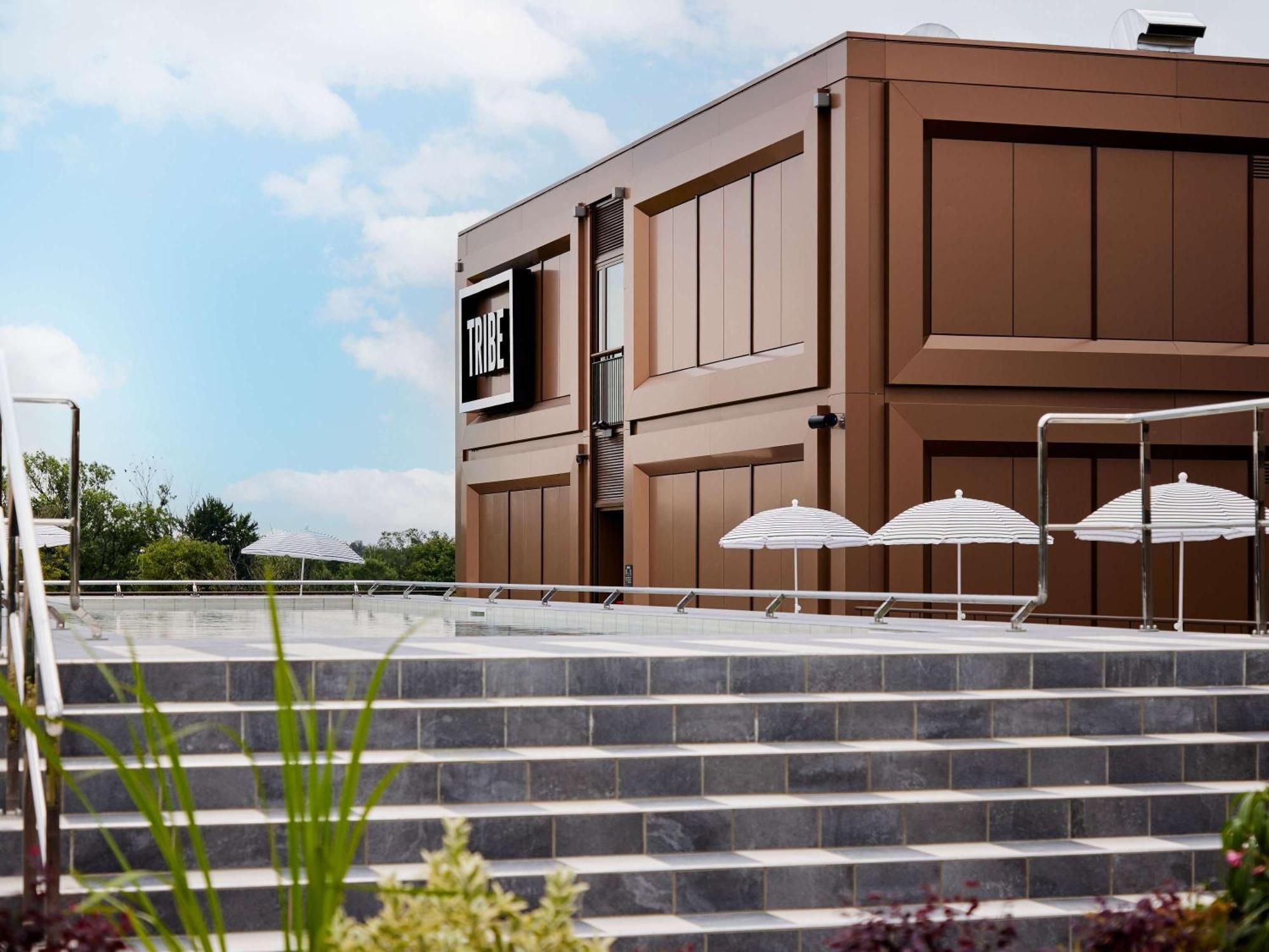 Hotel Tribe Milano Malpensa Vizzola Ticino Exterior foto