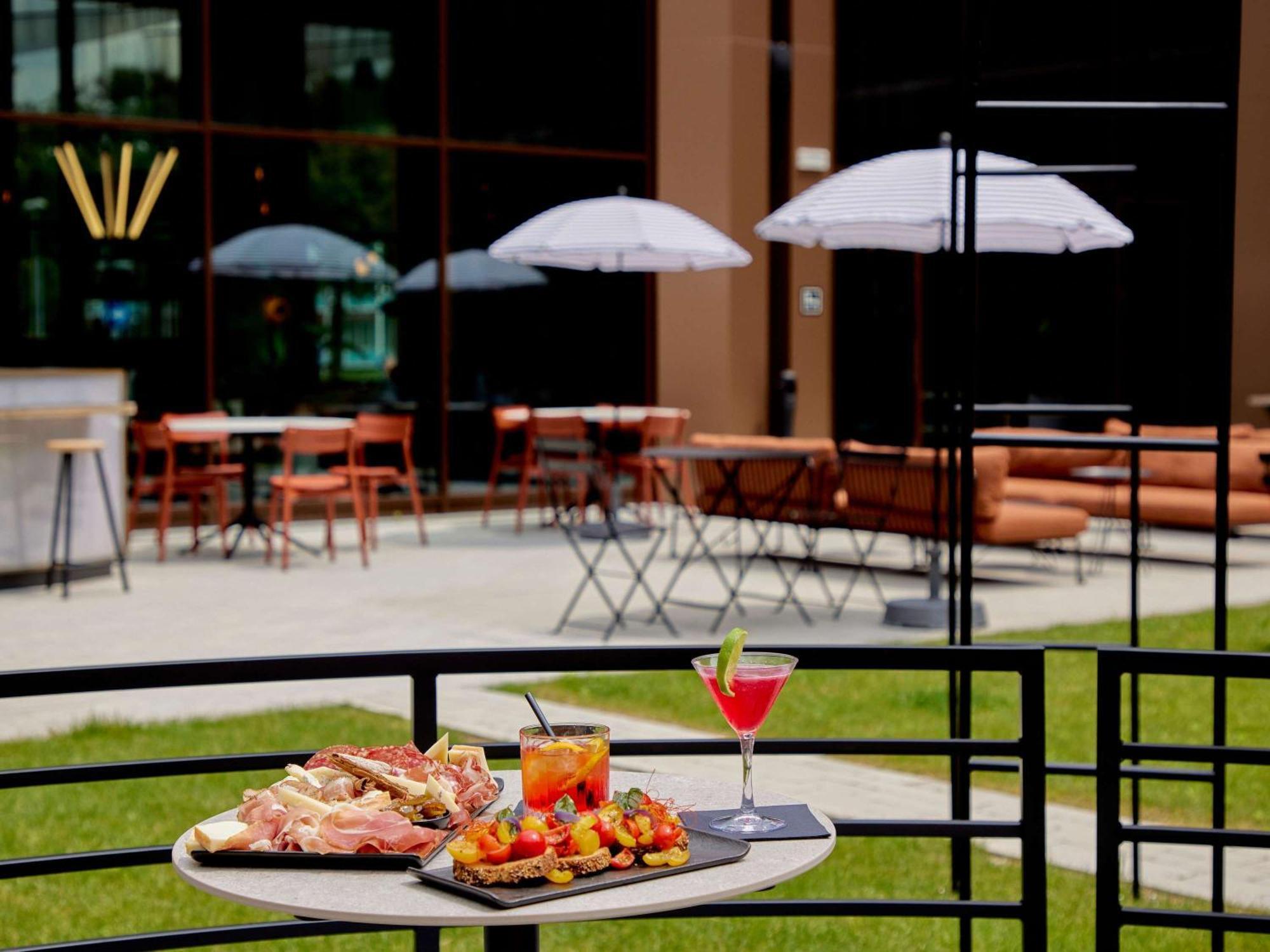 Hotel Tribe Milano Malpensa Vizzola Ticino Exterior foto