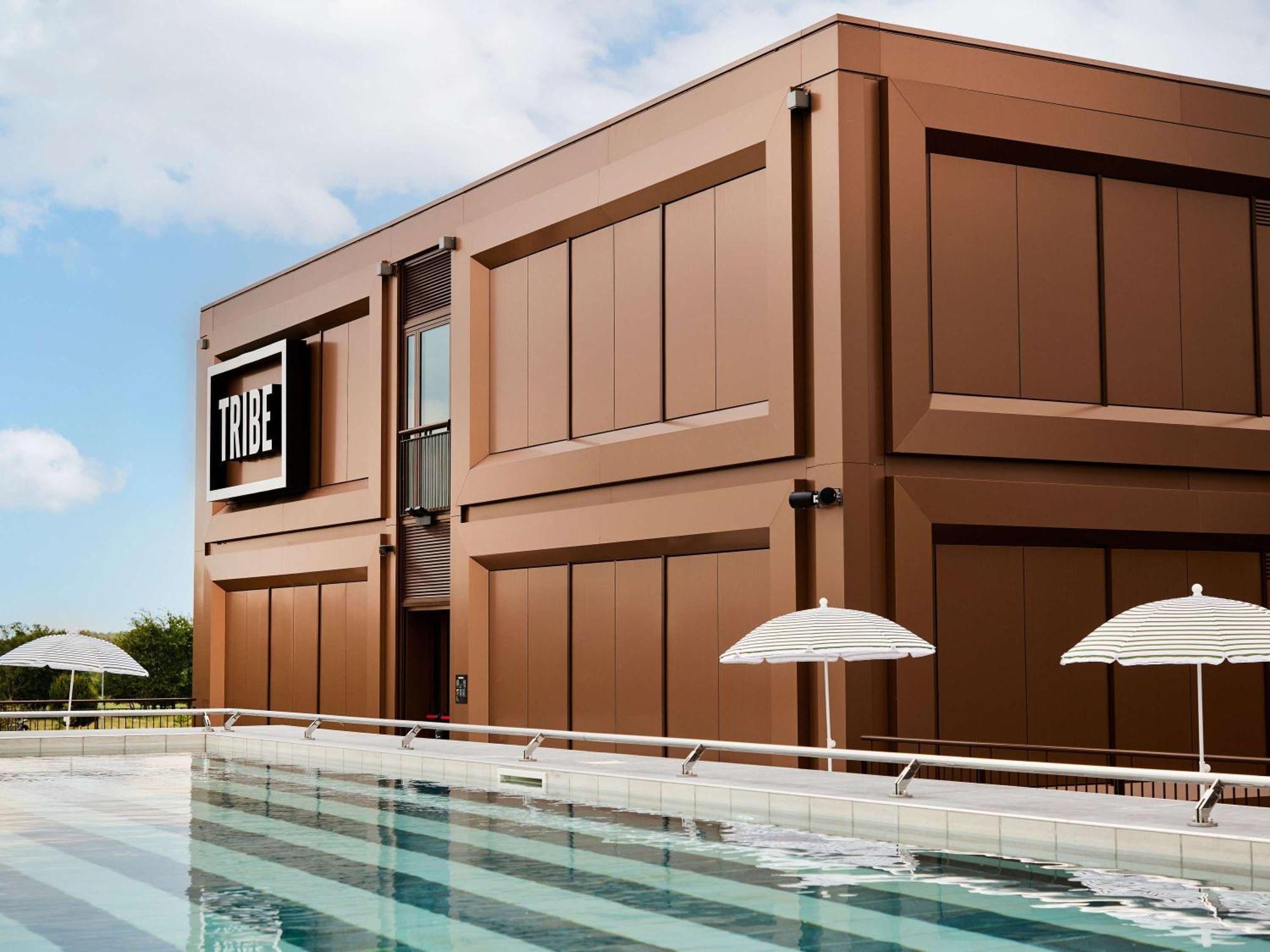 Hotel Tribe Milano Malpensa Vizzola Ticino Exterior foto